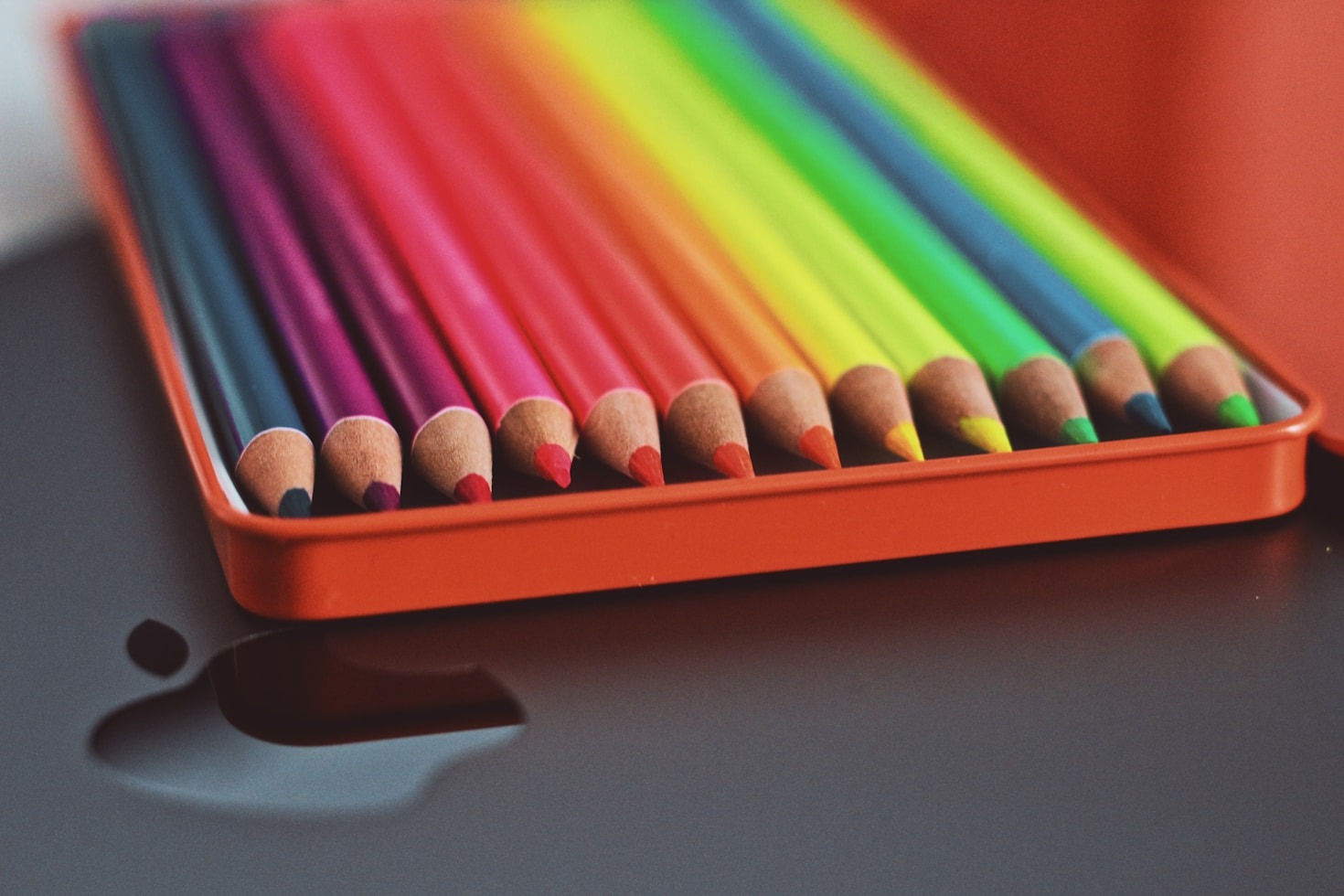 Choosing the Right Tools for Coloring Success